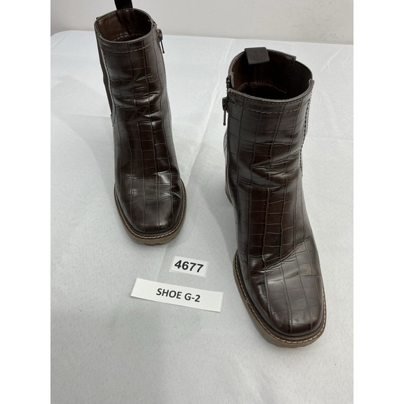 Womans White Mountain Live Long Ankle Boots 8 M Brown Side Zip Block Heel - Picture 2 of 10